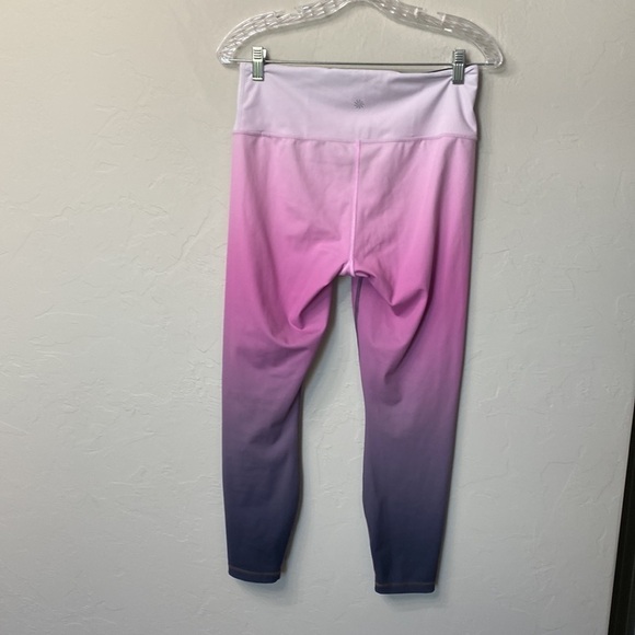 Athleta pink ombre leggings size medium. - Picture 5 of 11